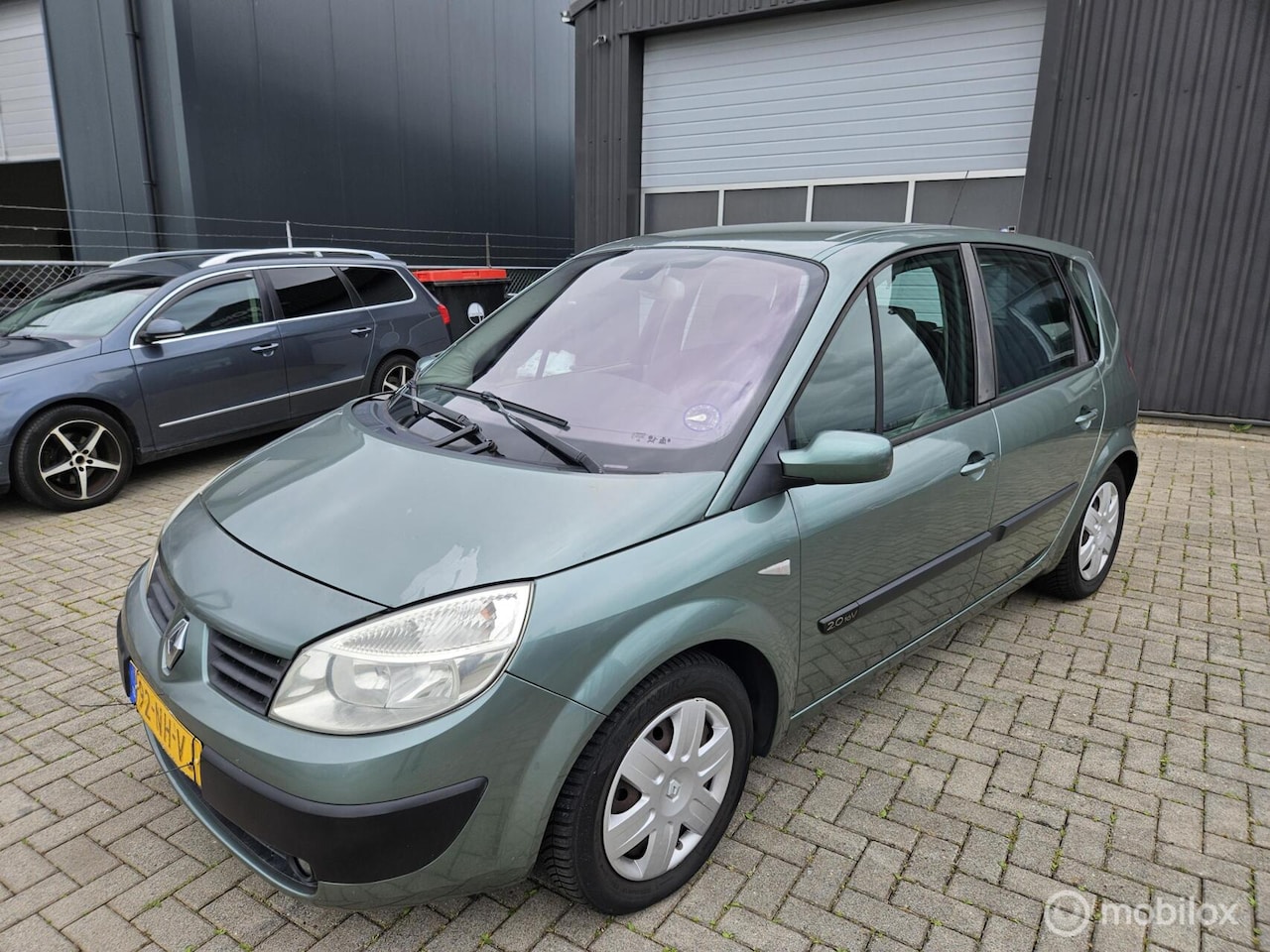 Renault Scénic - 2.0-16V Expression Luxe LPG g3 AIRCO/CRUISE NIEUW APK VASTEPRIJS - AutoWereld.nl