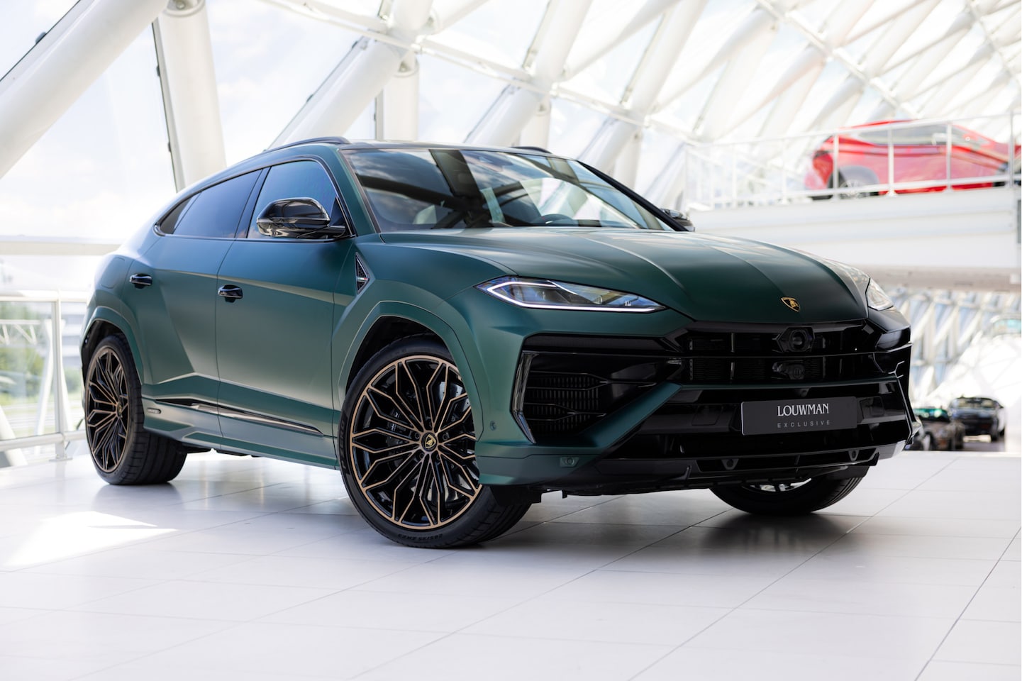 Lamborghini Urus - 4.0 V8 Hybrid SE | Verde Hydra Matt | Interior Carbon Pack | 5Y Maintanance Pack - AutoWereld.nl