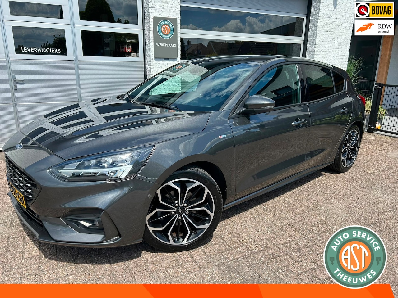 Ford Focus - ST Line Business CAMERA|PDC|CRUISE|6VERSN - AutoWereld.nl