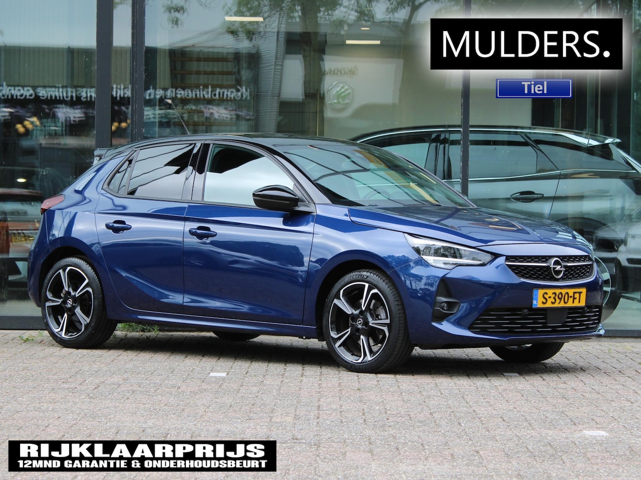 Opel Corsa - 1.2 GS Line Automaat | Navi / Leder / Camera - AutoWereld.nl