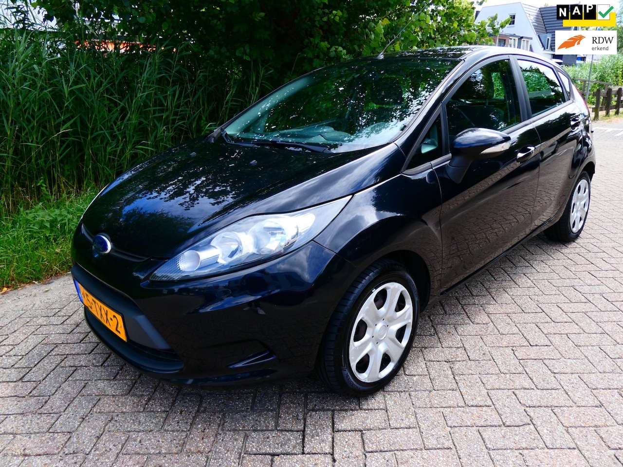 Ford Fiesta - 1.25 4-Cilinder 5-Deurs Airco 2e eig. Historie Zuinig - AutoWereld.nl