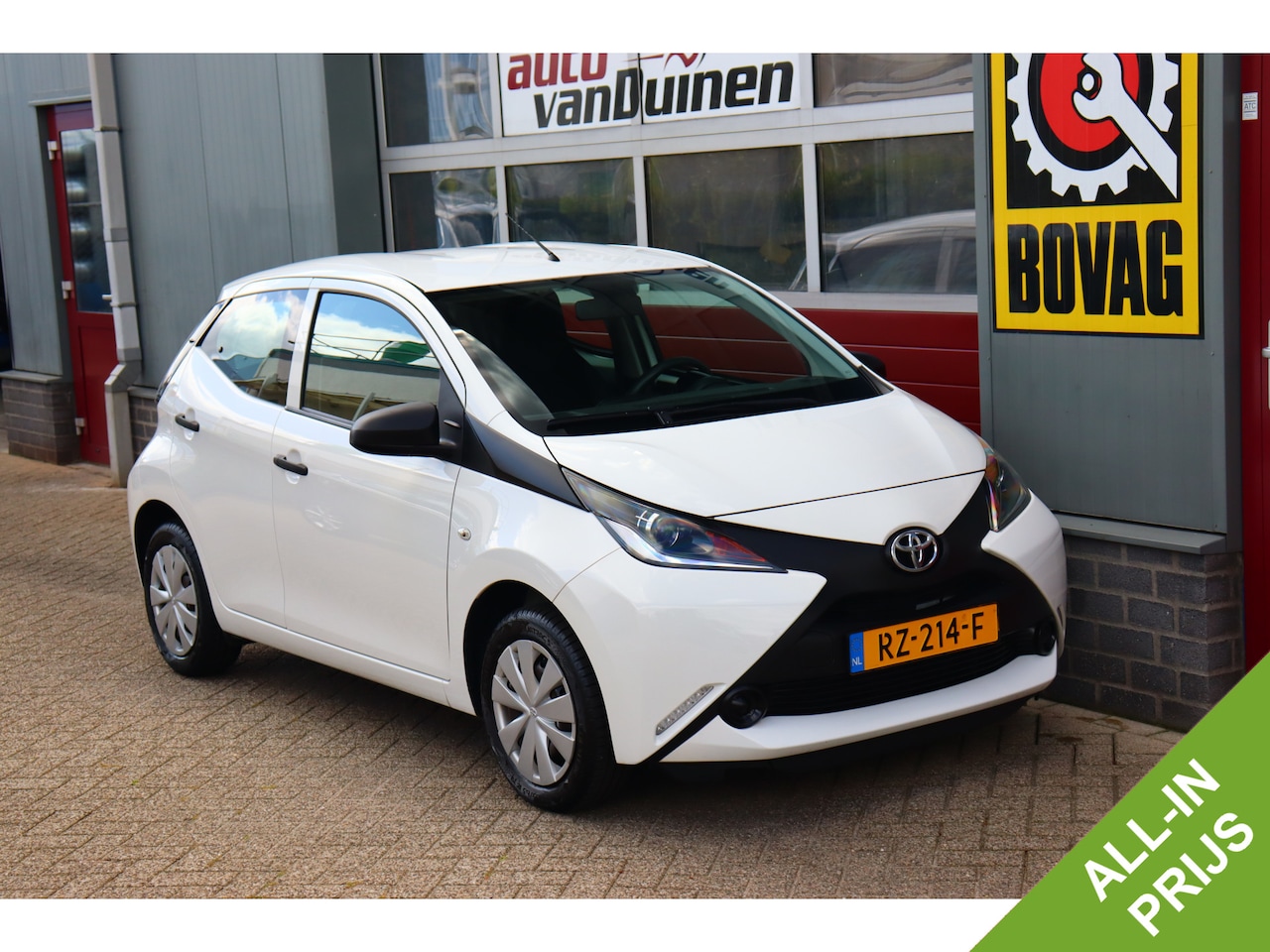 Toyota Aygo - 1.0 VVT-i x-fun O.a: Radio, USB, Bluetooth, Airco, C.V., Rijklaar, Etc. All-in prijs! - AutoWereld.nl