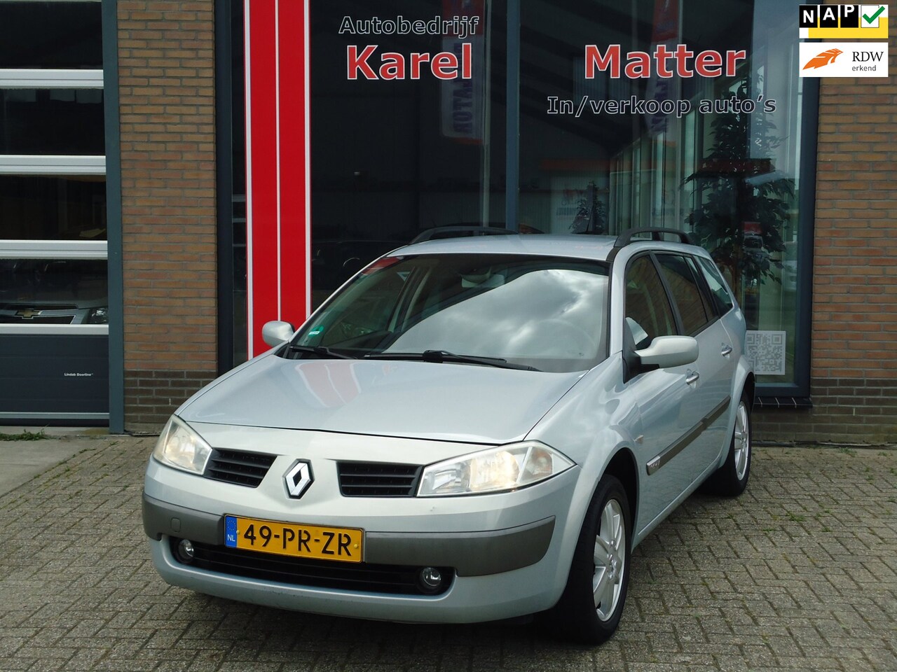 Renault Mégane Grand Tour - 1.6-16V Dynamique Luxe *NETTE AUTO* *APK T/M 02-03-2027* - AutoWereld.nl