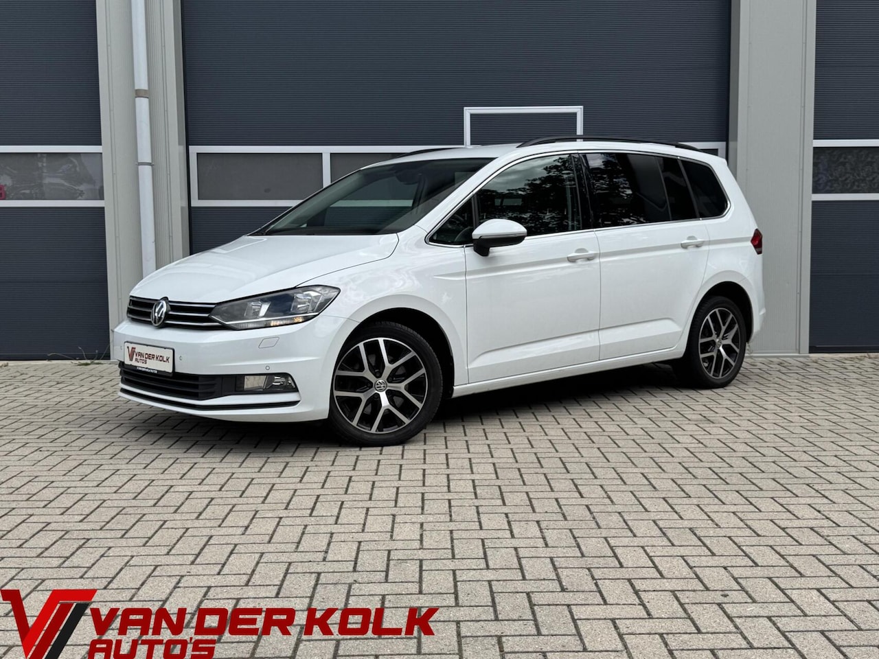 Volkswagen Touran - 1.4 TSI Comfortline 7 persoons Automaat | Navigatie | Cruise | Climate | Stoelverwarming | - AutoWereld.nl