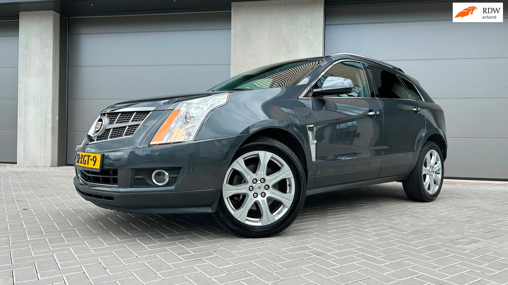Cadillac SRX - 3.0 V6 AWD Sports Luxury Aut, Pano, Navi, Xenon - AutoWereld.nl