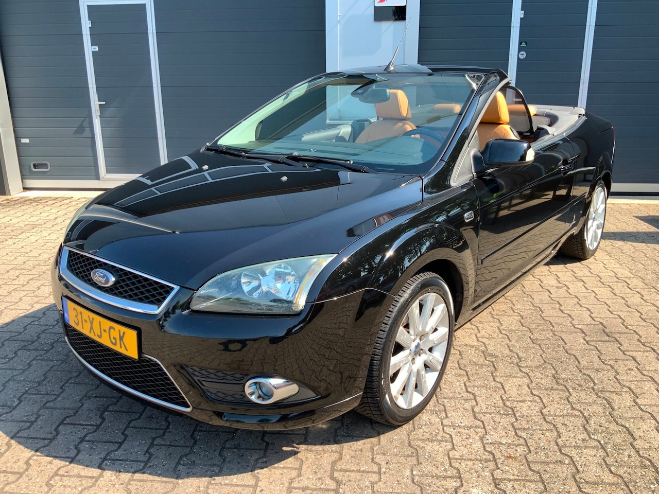 Ford Focus Coupé-Cabriolet - 2.0-16V Titanium APK 7-2027 - AutoWereld.nl