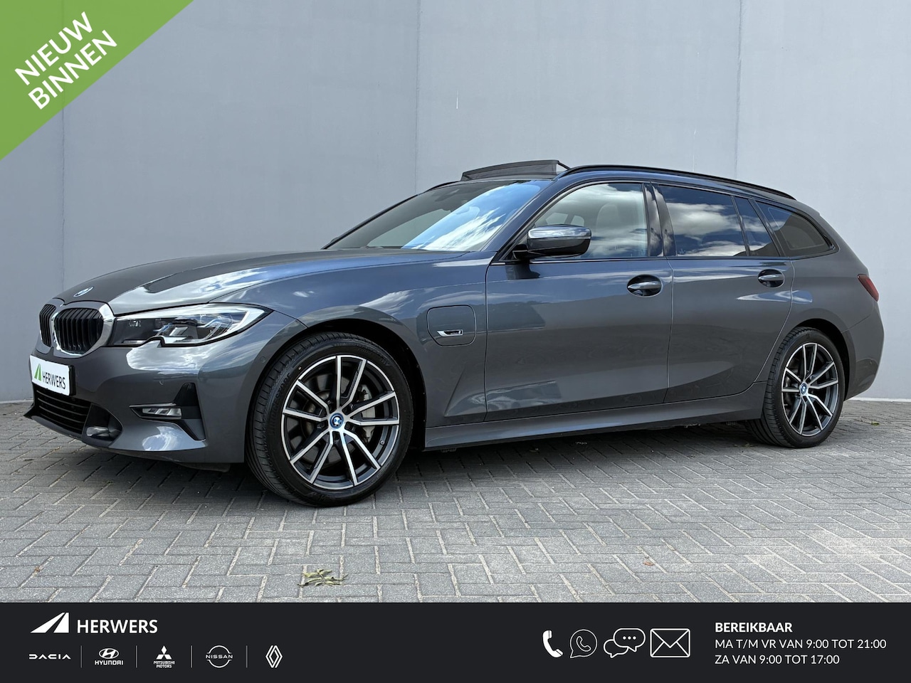 BMW 3-serie Touring - 330e High Executive / Sport Line / Safety-Pack / Comfort Access pakket / Stoelverwarming / - AutoWereld.nl