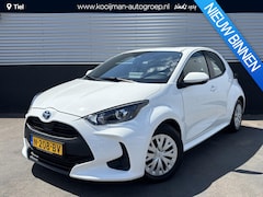 Toyota Yaris - 1.5 Hybrid Active NL-auto Navigatie, Adaptieve cruise control, Achteruitrijcamera,