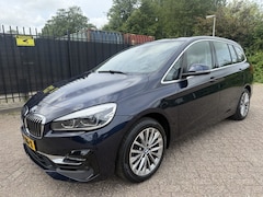 BMW 2-serie Gran Tourer - 218i Executive Edition Sportleer/Stoelverw/Led/HU/Cruise