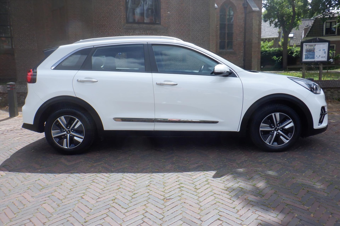 Kia e-Niro - 1.6 GDi Plug-in Hybrid DCT6 DynamicLine - 72.000 KM - AutoWereld.nl