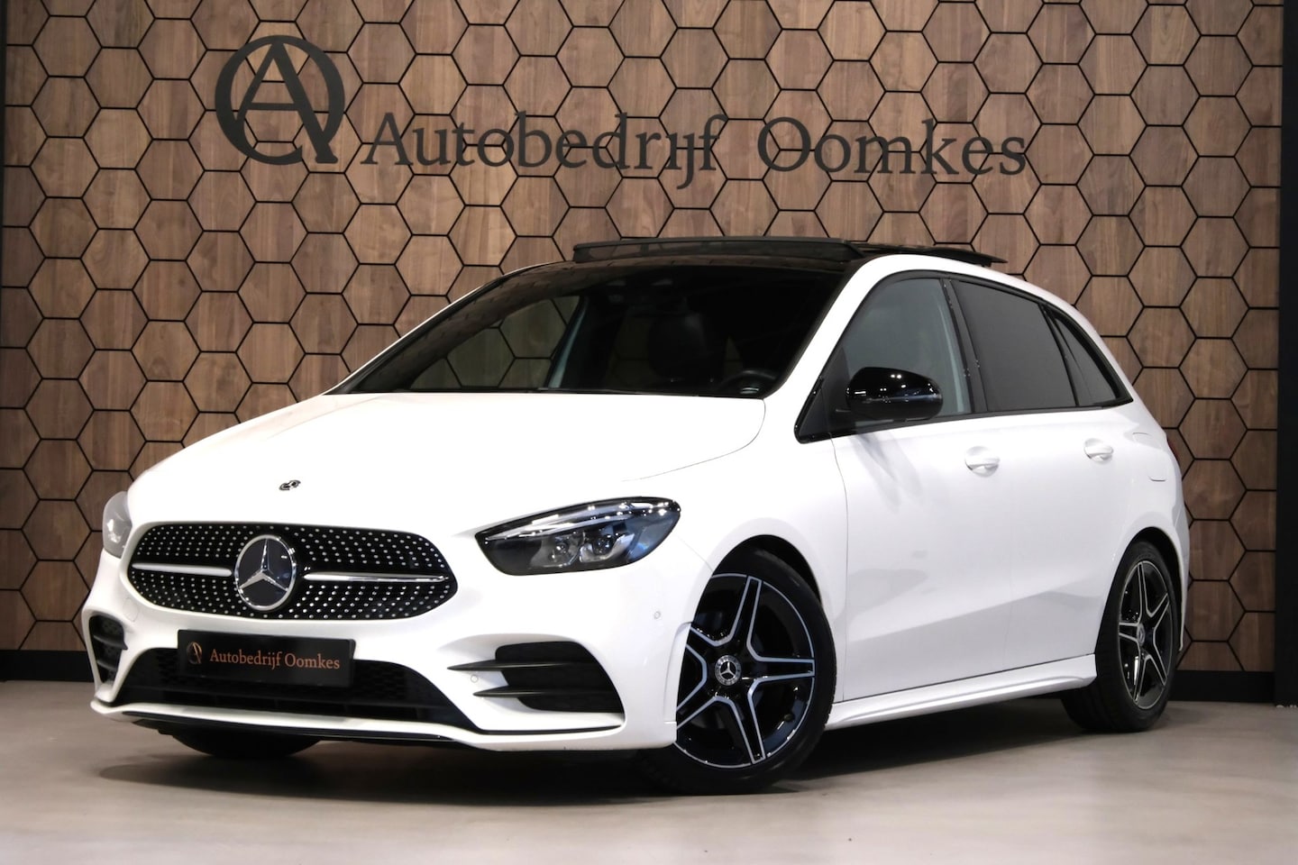 Mercedes-Benz B-klasse - 180 Business Solution AMG 180 Business Solution AMG - AutoWereld.nl