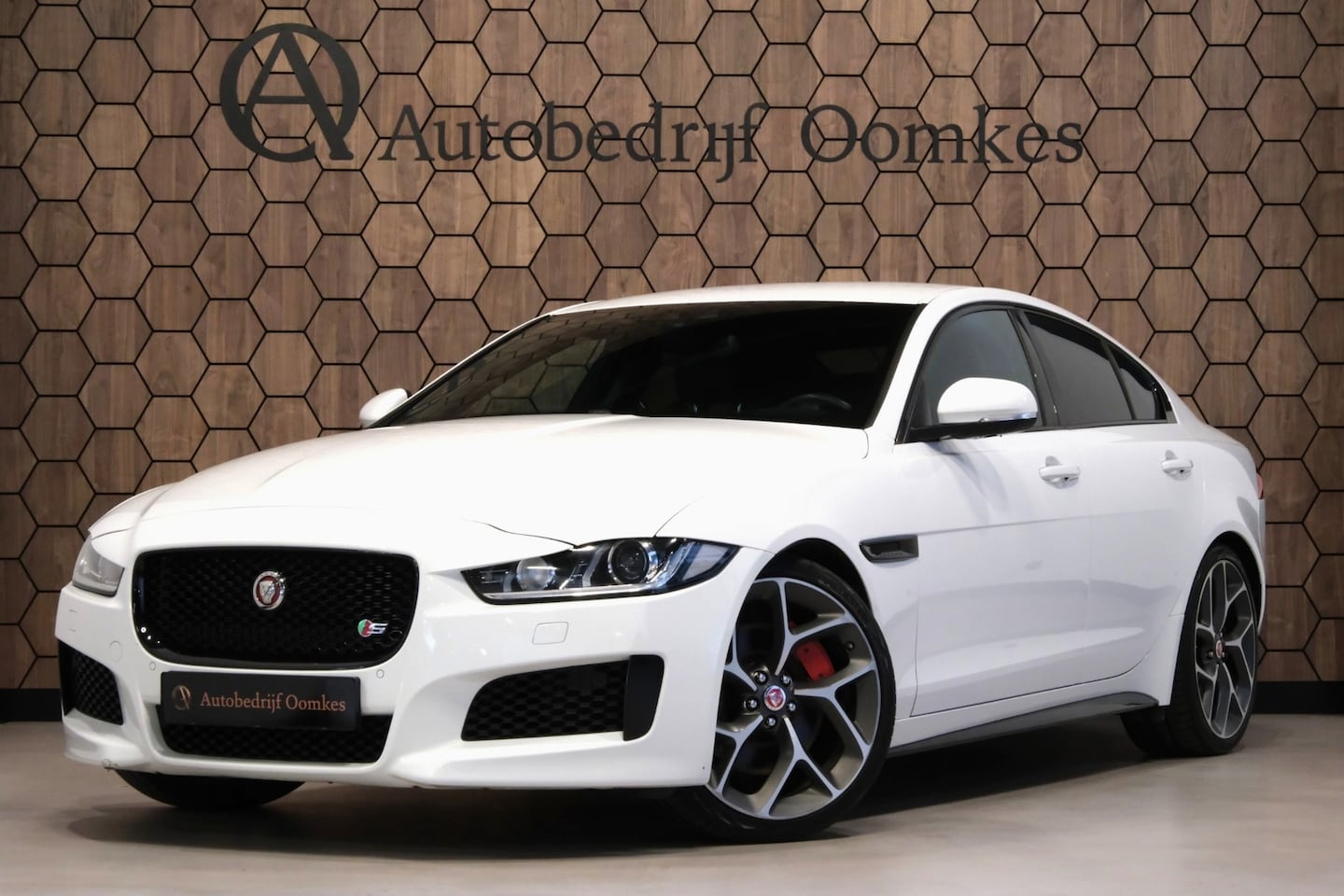 Jaguar XE - AutoWereld.nl