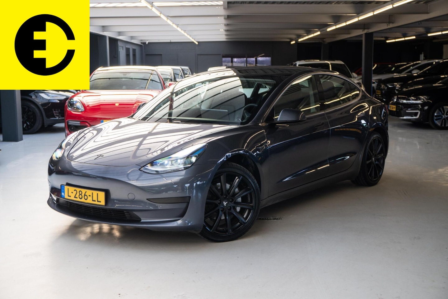 Tesla Model 3 - Standard RWD Plus 60 kWh | Stoelverwarming | 86,3% SoH | Autopilot | Premium audio - AutoWereld.nl
