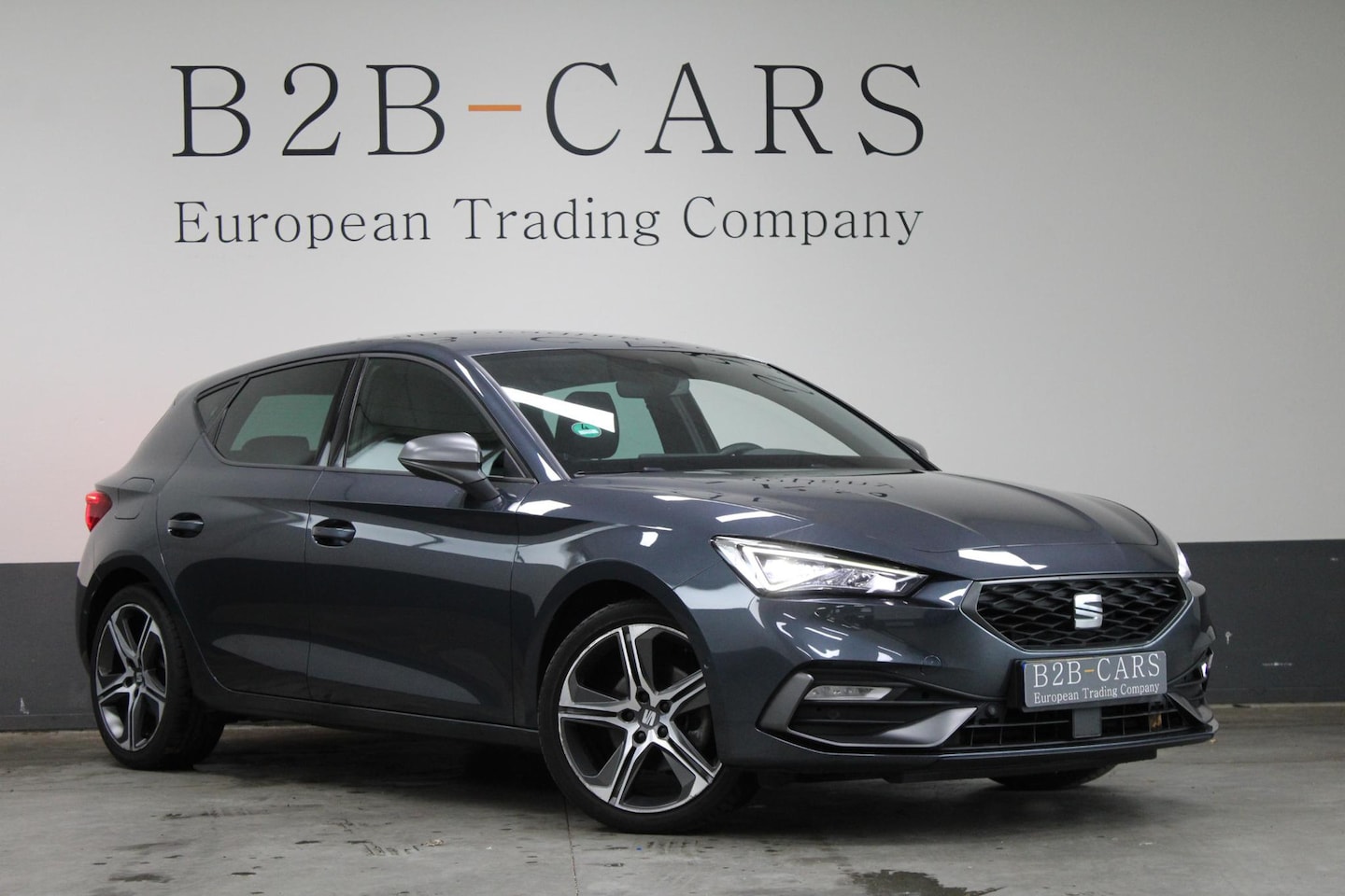 SEAT Leon - 1.5 TSI FR Business Intense | Camera | Matrix LED| Winter pakket - AutoWereld.nl