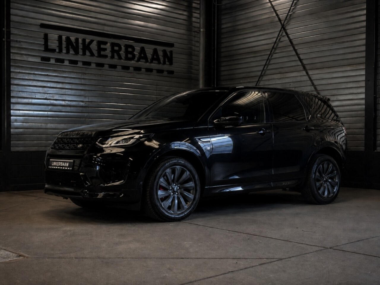 Land Rover Discovery Sport - Hybrid R-Dynamic S AWD | Trekhaak | Carplay | Panoramadak | - AutoWereld.nl