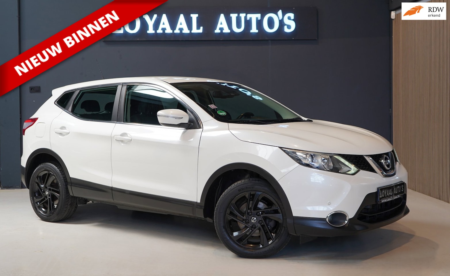 Nissan Qashqai - 1.2 Acenta | CRUISE | AIRCO | TREKHAAK | PDC | STOELVERW. | NAVI | APK. - AutoWereld.nl