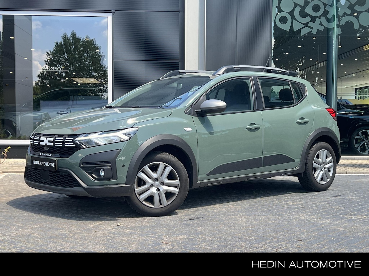 Dacia Sandero Stepway - 110PK Expression | Keyless | Navi | Camera | - AutoWereld.nl