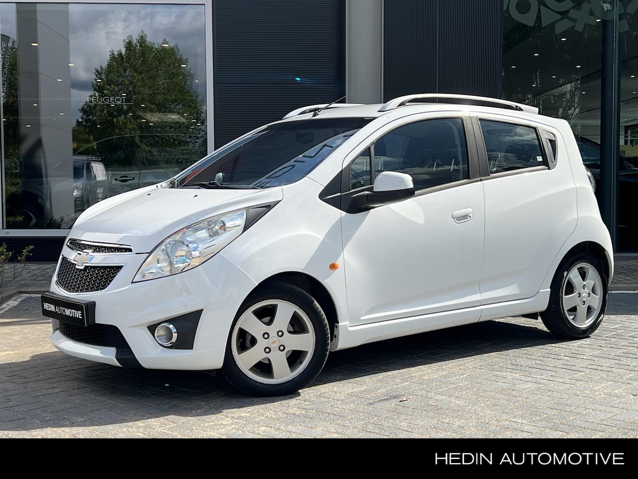 Chevrolet Spark - 1.2 16V LT | Airco | Sensoren - AutoWereld.nl
