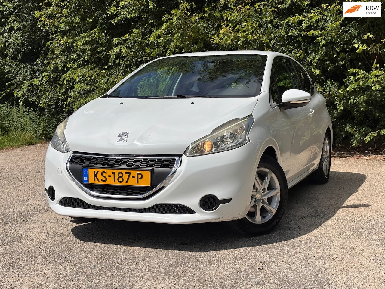 Peugeot 208 - 1.2 VTi Active | Cruise control + Airco Nu € 3.450,- !!! - AutoWereld.nl