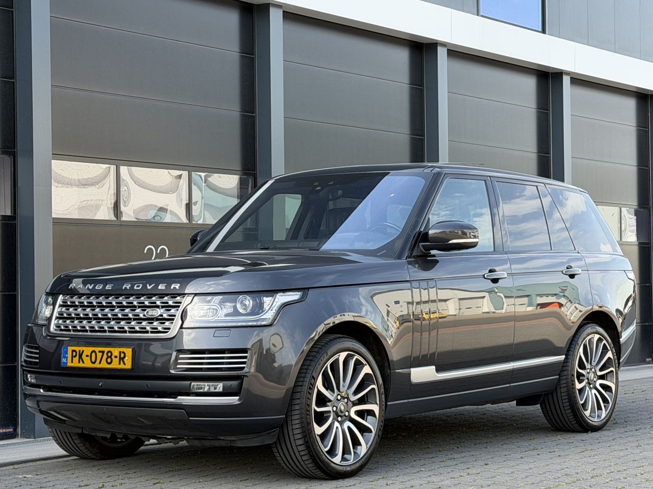 Land Rover Range Rover - 4.4 SDV8 Autobiography EURO-6 - AutoWereld.nl
