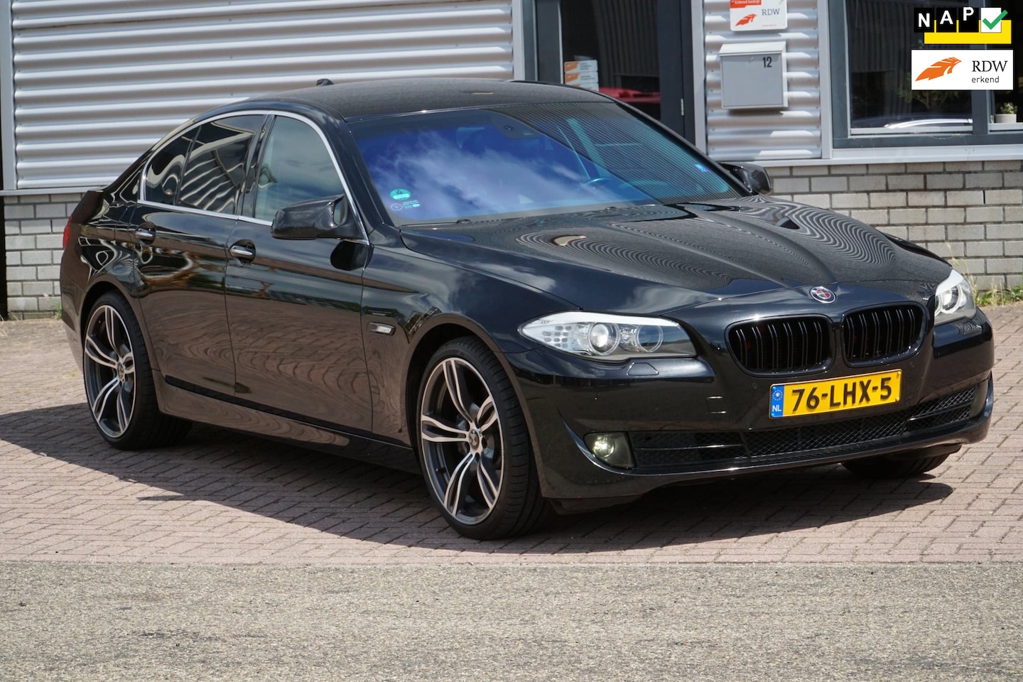 BMW 5-serie - 528i High Executive 3.0 V6 259 PK - AutoWereld.nl