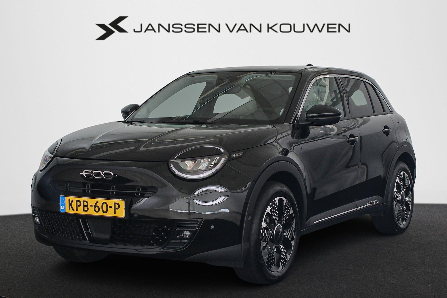 Fiat 600e - La Prima 54 kWh Stoelverwarming Achteruitrijcamera Massage - AutoWereld.nl