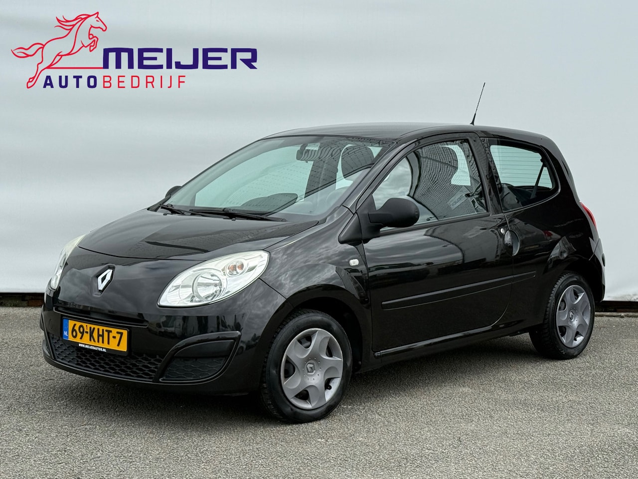 Renault Twingo - 1.2 Authentique Airco | Trekhaak | AllSeason | Centraal + AB | Airco !! - AutoWereld.nl