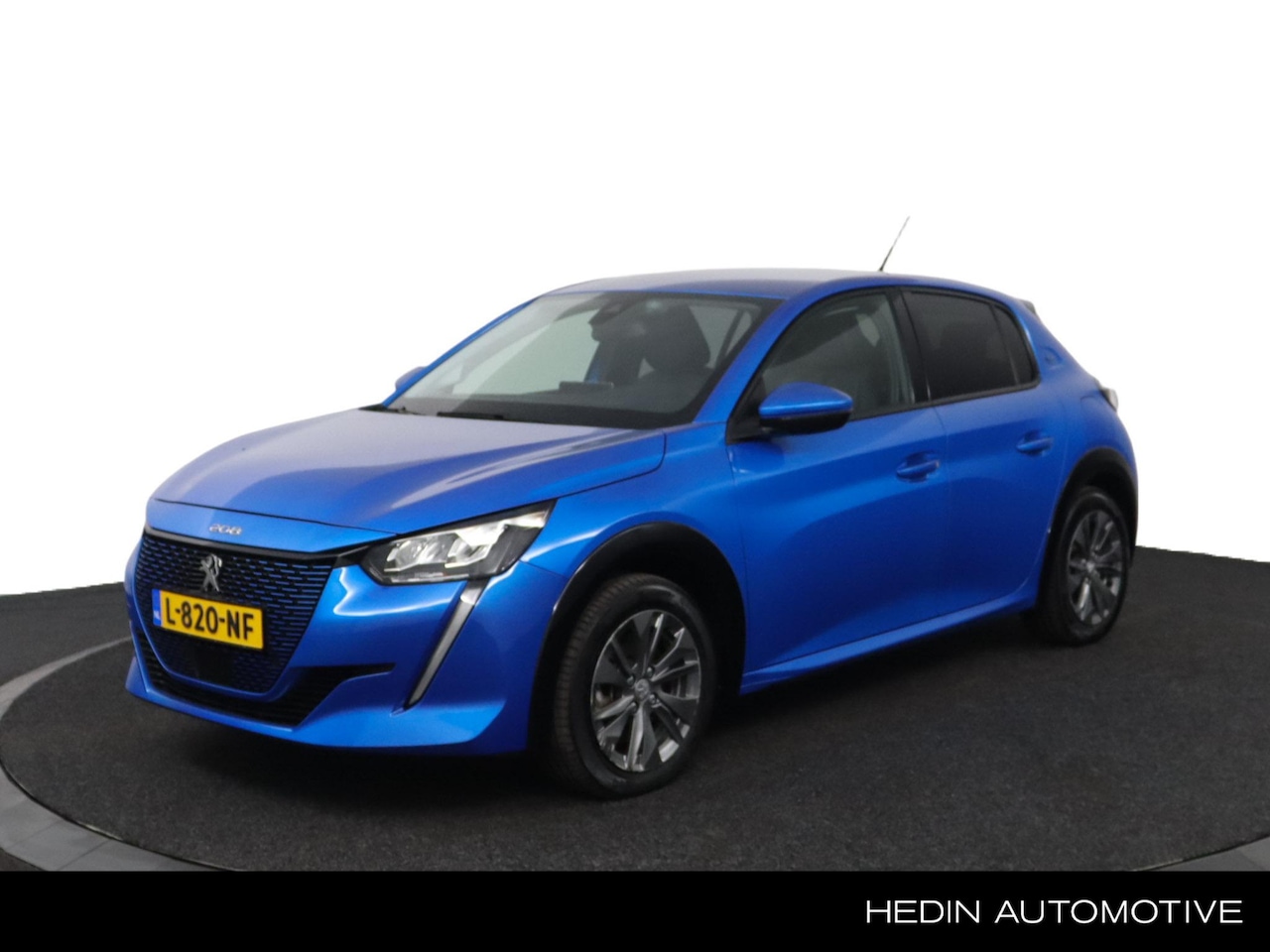 Peugeot e-208 - EV Allure Pack 50 kWh Full Map Navigatie | Parkeer Camera | Stoelverwarming | Climate Cont - AutoWereld.nl