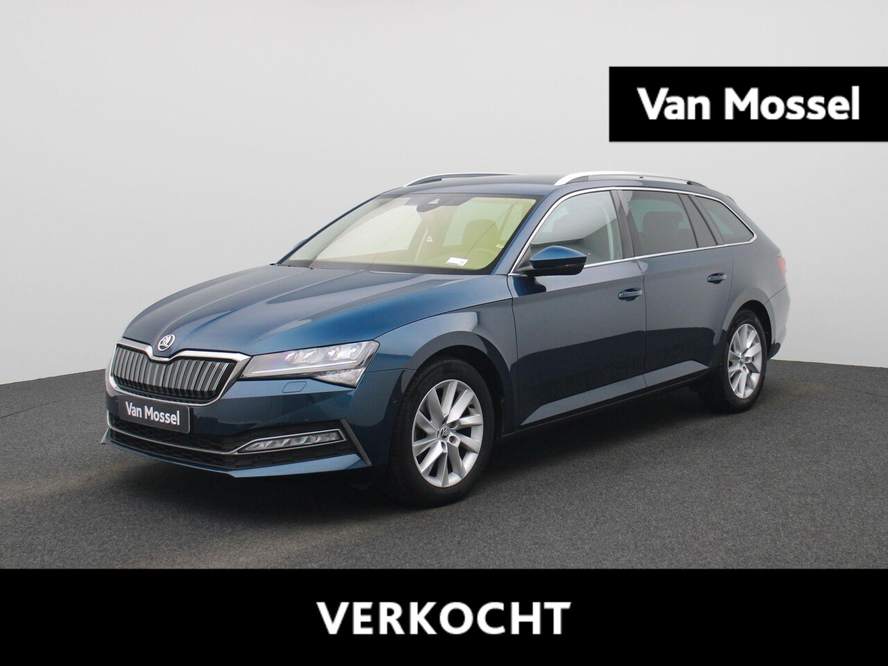 Skoda Superb Combi - 1.4 TSI iV 160kW DSG6 Style | TREKHAAK | STOELVERWARMING | STUURVERWARMING | VIRTUAL COCKP - AutoWereld.nl