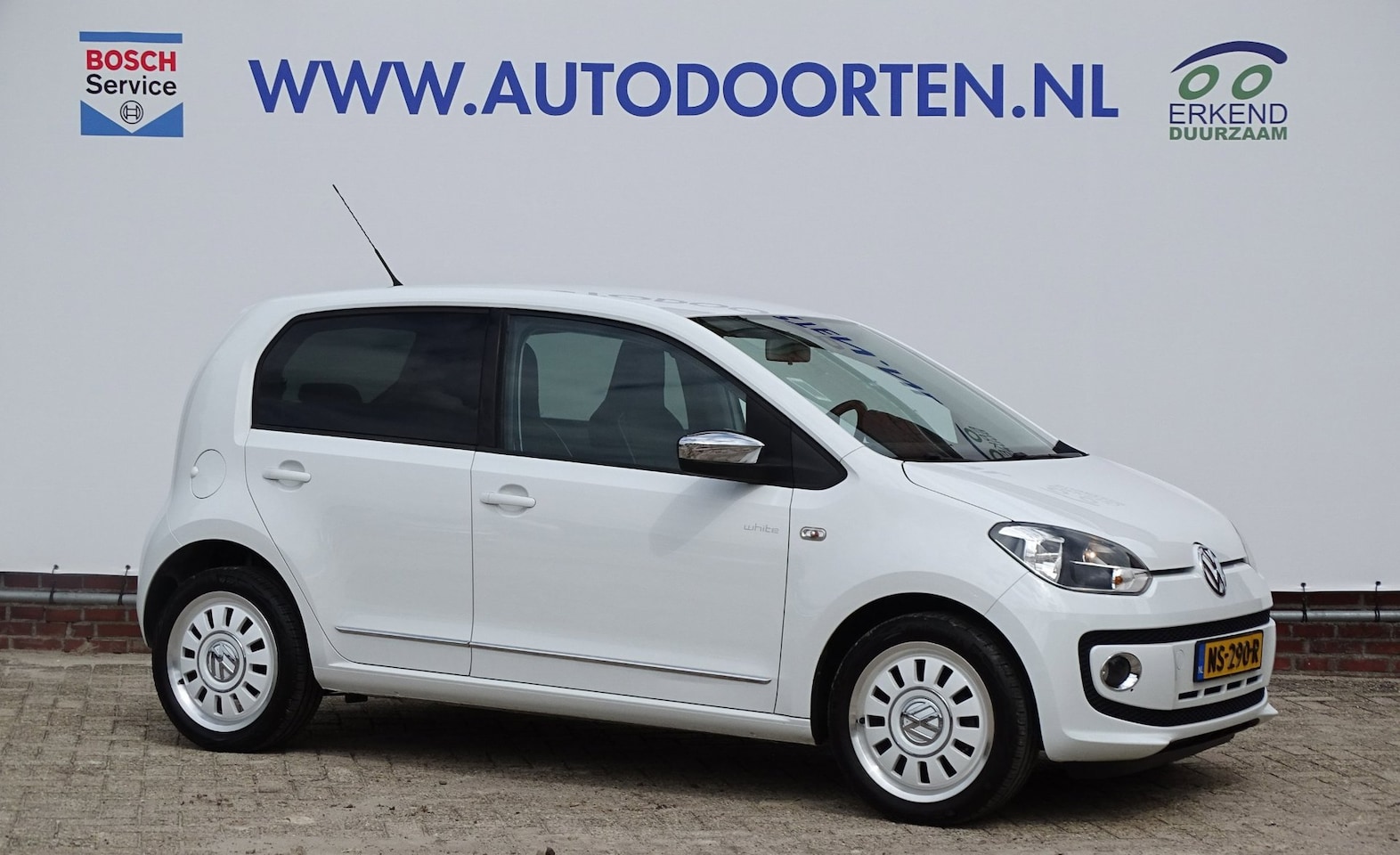 Volkswagen Up! - 1.0 high up!|White|Leder|Stoelverw.|Navi|Cruise - AutoWereld.nl
