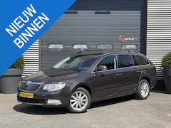 Skoda Superb Combi - 1.8 TSI Comfort Business Line | Navigatie | Parkeersensoren | Privacy Glass | Cruise Contr