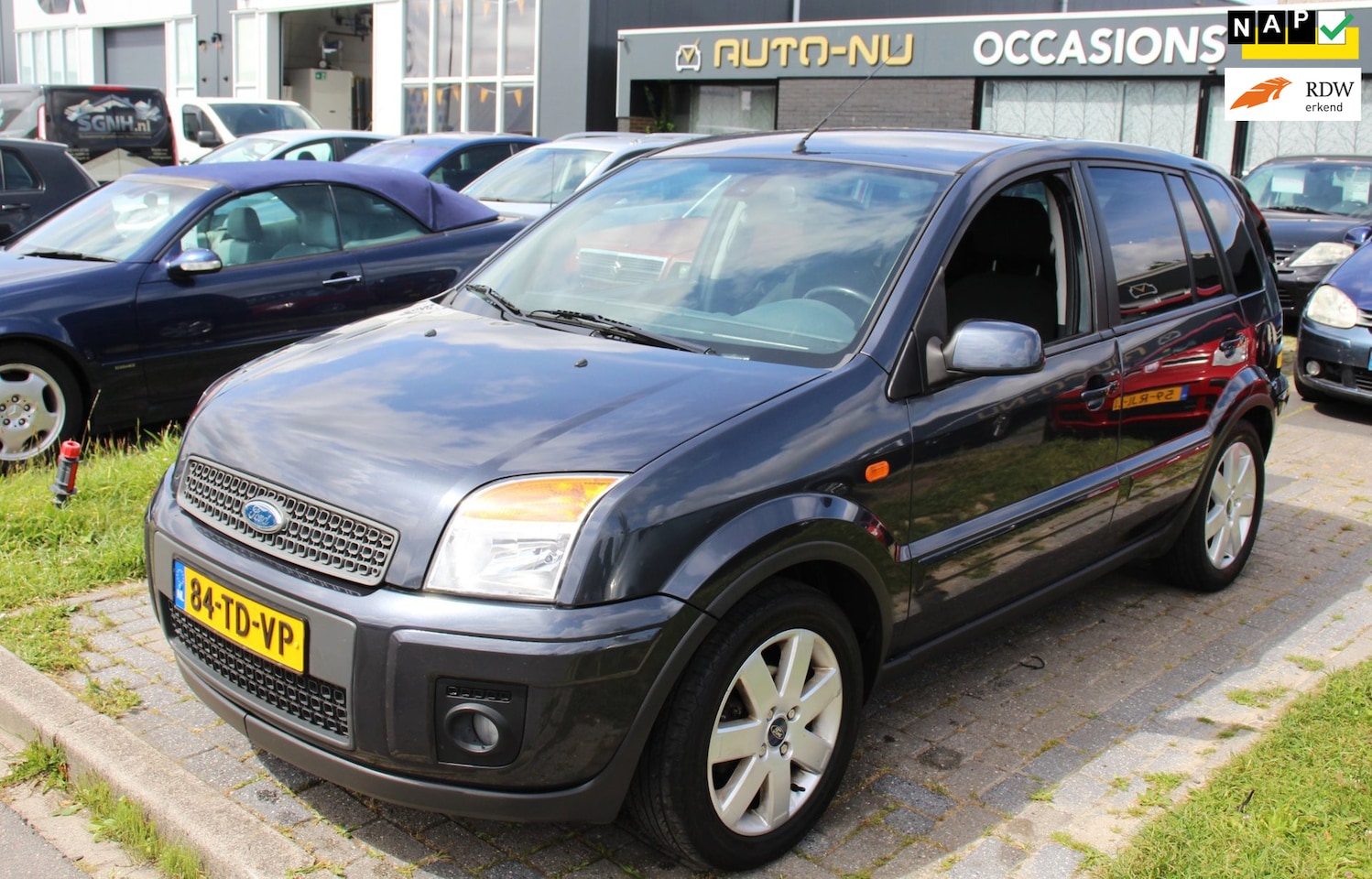 Ford Fusion - 1.4-16V Futura+ Airco Trekhaak Audio LM-Velgen Getint glas Elec. pakket NAP APK - AutoWereld.nl