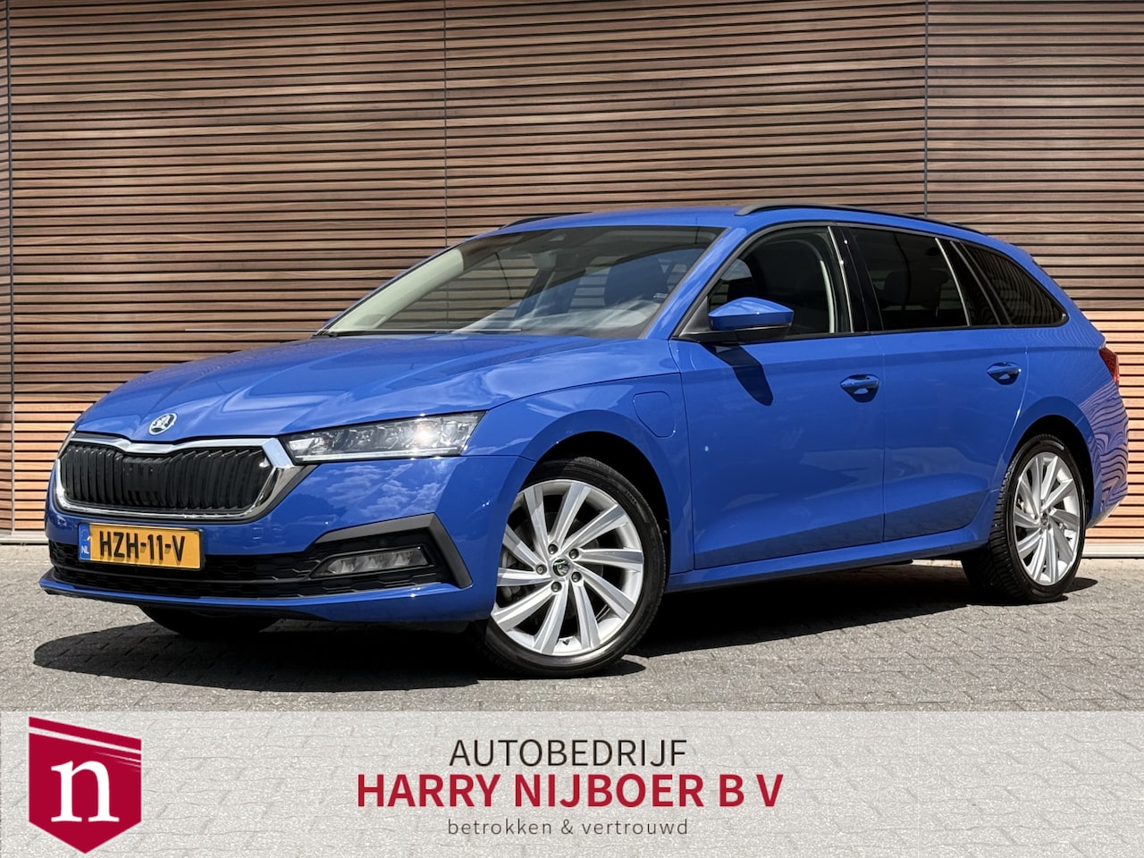 Skoda Octavia Combi - 1.4 TSI iV PHEV Business Edition Plus Trekhaak / Carplay / Winterpakket / LED / PDC - AutoWereld.nl