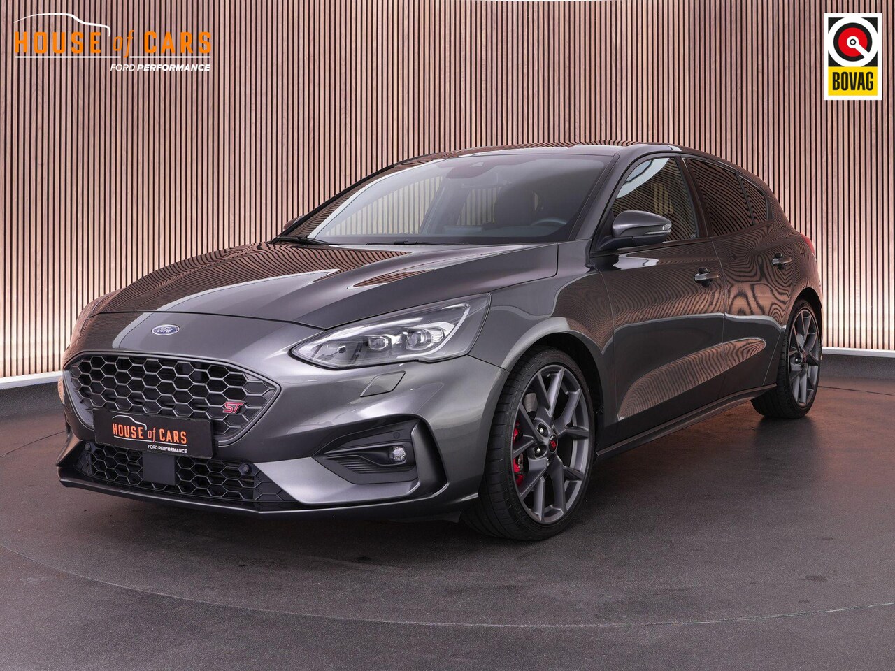 Ford Focus - ST-3 2.3 280pk |B&O|blind spot|Apple Carplay|adaptive LED|winterpack|parkeercamera|cruise - AutoWereld.nl