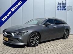 Mercedes-Benz CLA-klasse Shooting Brake - 180 D 2.0 Automaat Business Solution Luxury Navigatie Trekhaak Panoramadak Elek. Stoelen L