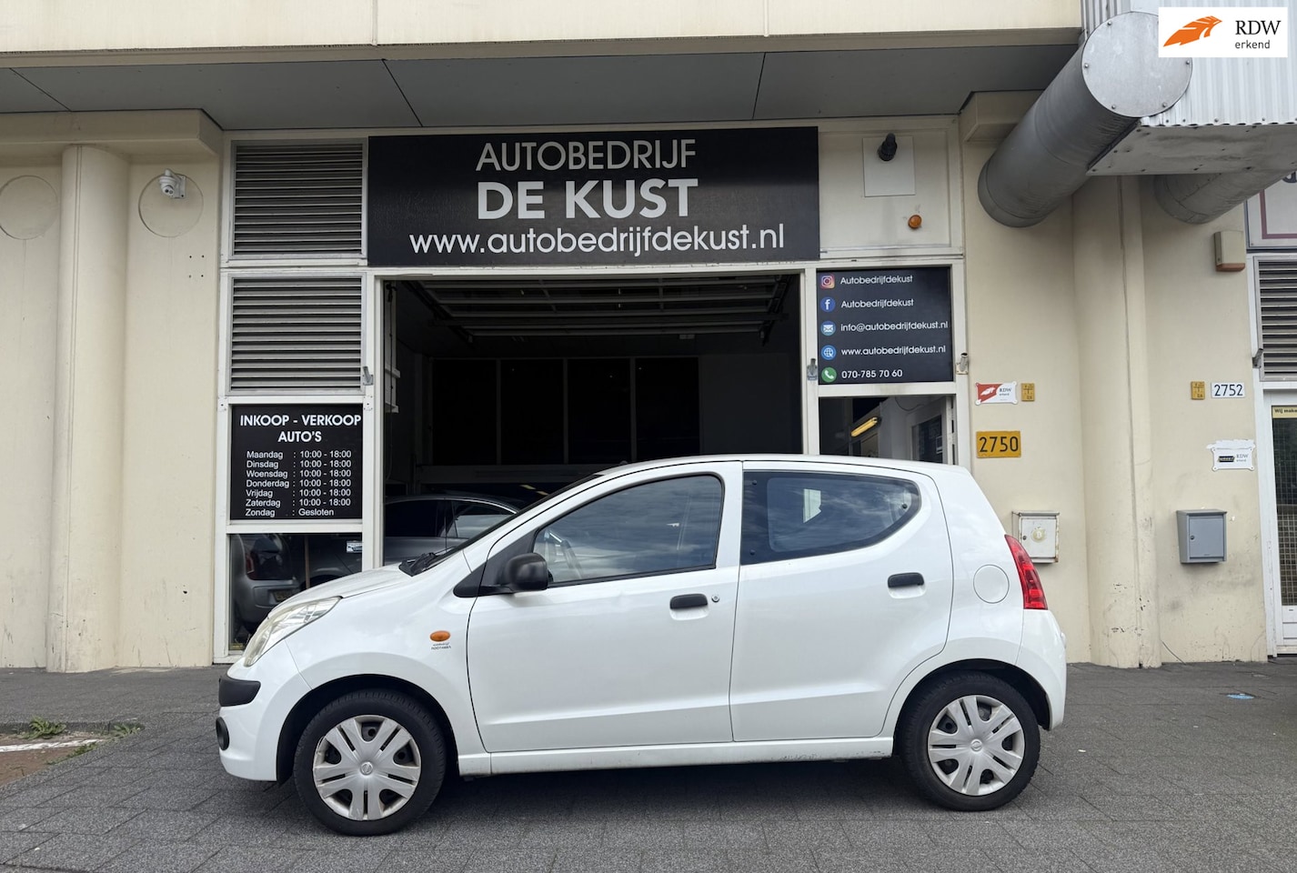 Nissan Pixo - 1.0 2010 5-Drs - AutoWereld.nl