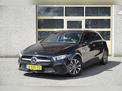 Mercedes-Benz A-klasse - 180 5drs Business Solution BJ2022 Lmv 16" | Led V+A | Pdc | Achteruitrijcamera | Navi | Cl