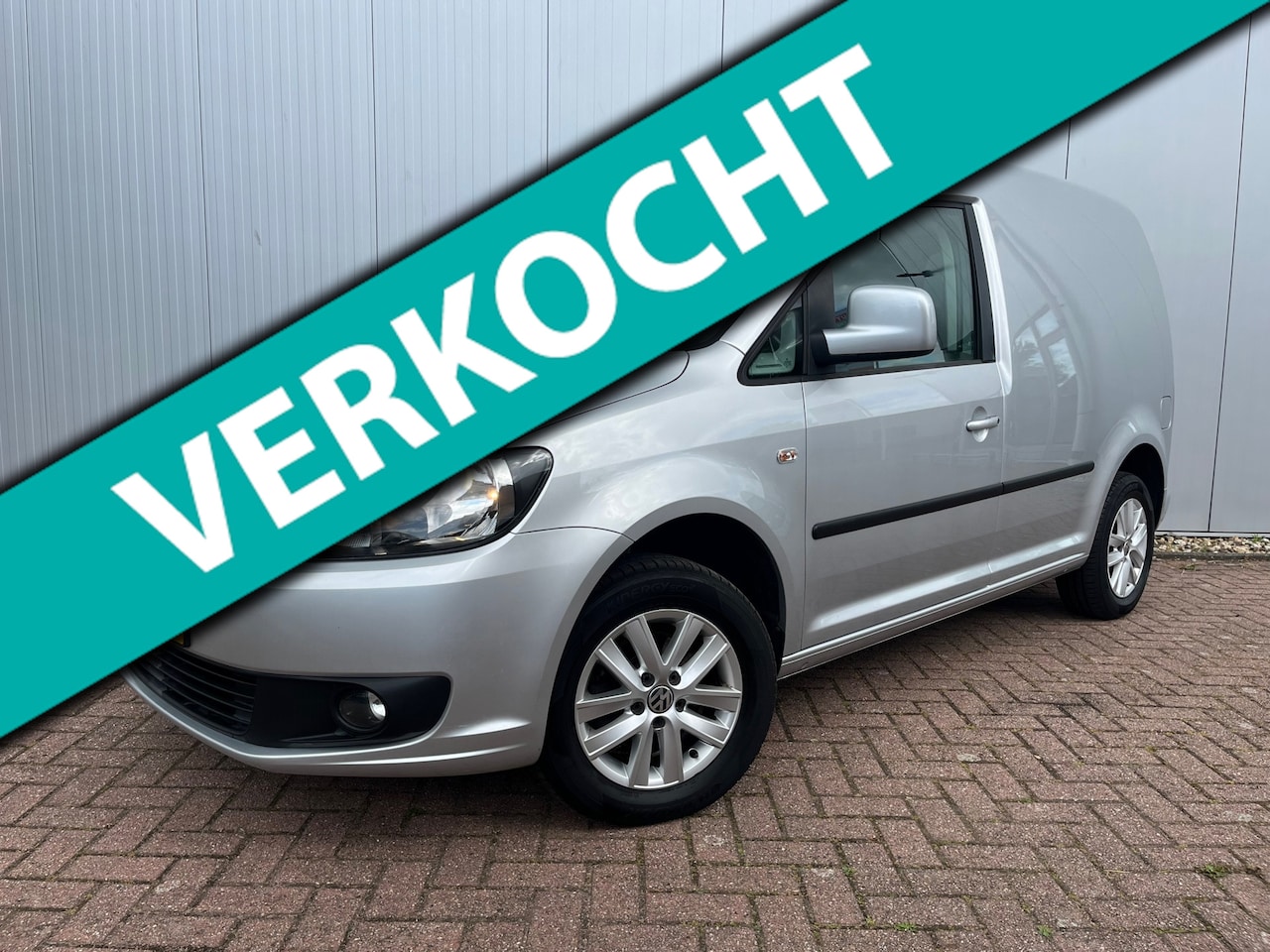 Volkswagen Caddy - 1.6 TDI marge | Trekhaak | Parkeersensoren | Middenarmsteun | Cruise control | Mistlampen - AutoWereld.nl