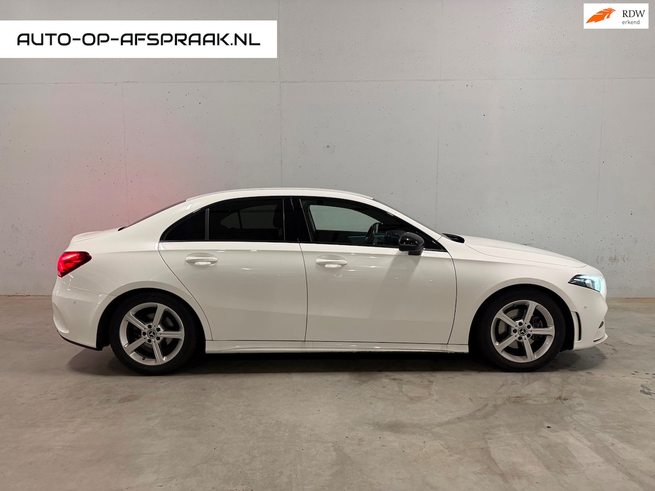 Mercedes-Benz A-klasse - 180 AMG BTW 21% Automaat Navi Cruise C. Stoelverw. Camera - AutoWereld.nl