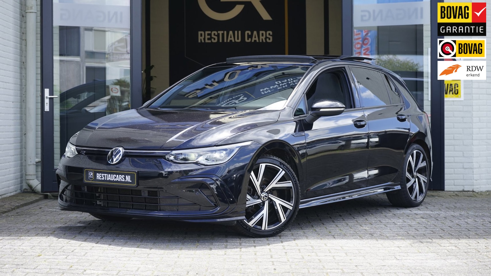 Volkswagen Golf - VIII 1.5 eTSI R-Line ACC|AMBIANCE|CAMERA|IQ LIGHT|KEYLESS|MODE|PANORAMA|STOELVERWARMING - AutoWereld.nl