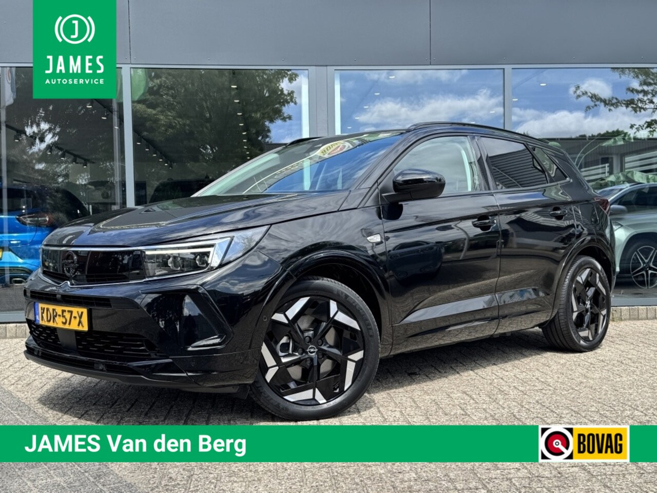 Opel Grandland - 1.6 THy 4x4 Ultimate - AutoWereld.nl