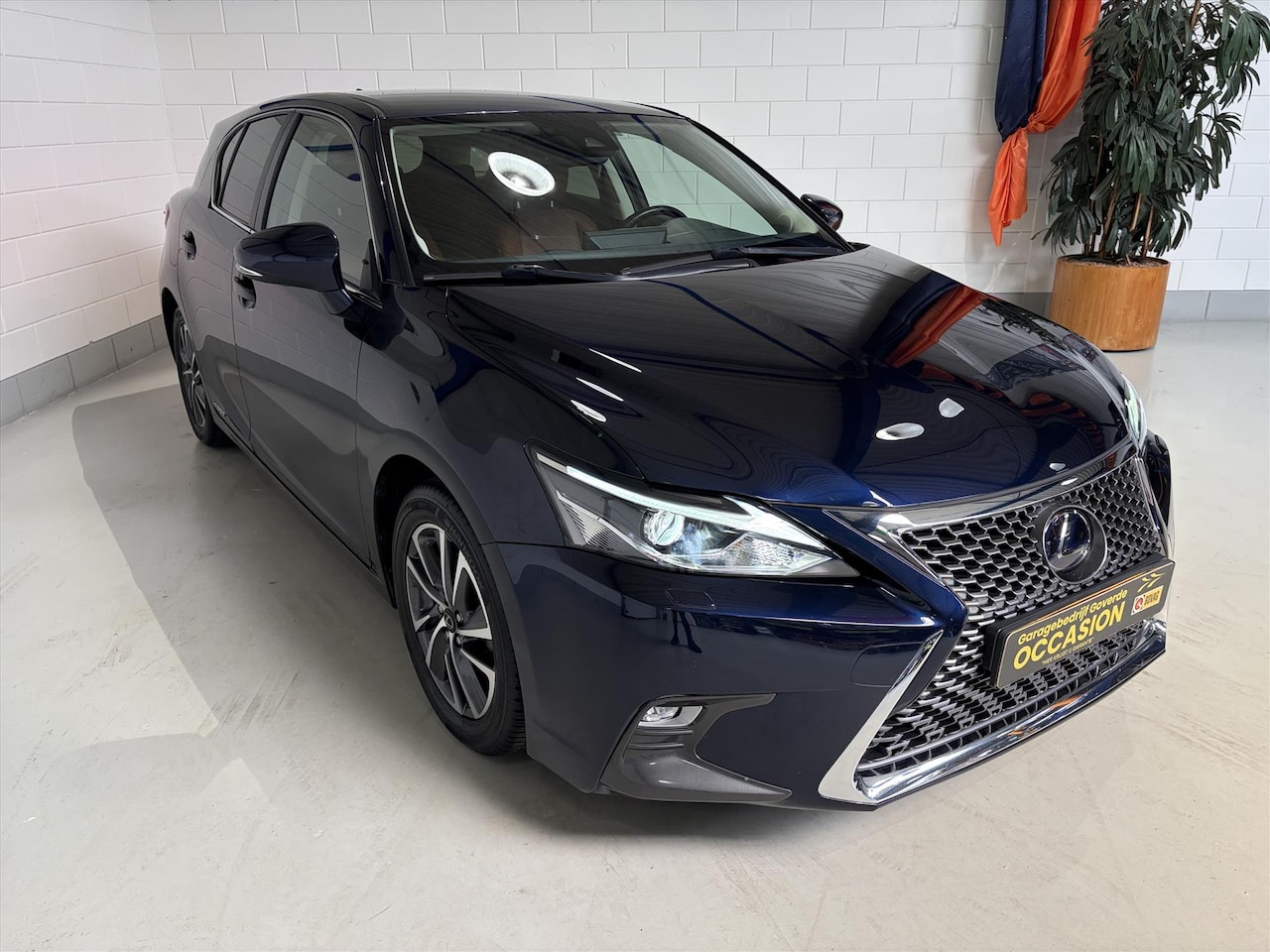 Lexus CT 200h - Hybrid 136pk E-CVT Business Line ACC, Camera, Leder - AutoWereld.nl