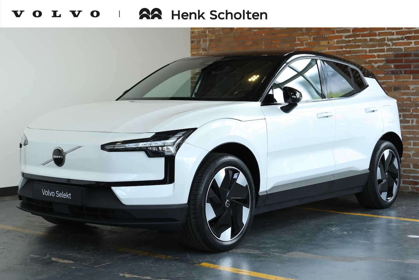Volvo EX30 - Single Motor Extended Range Plus 69 kWh | - AutoWereld.nl