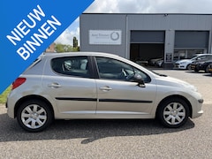 Peugeot 207 - 1.4-16V Color-line