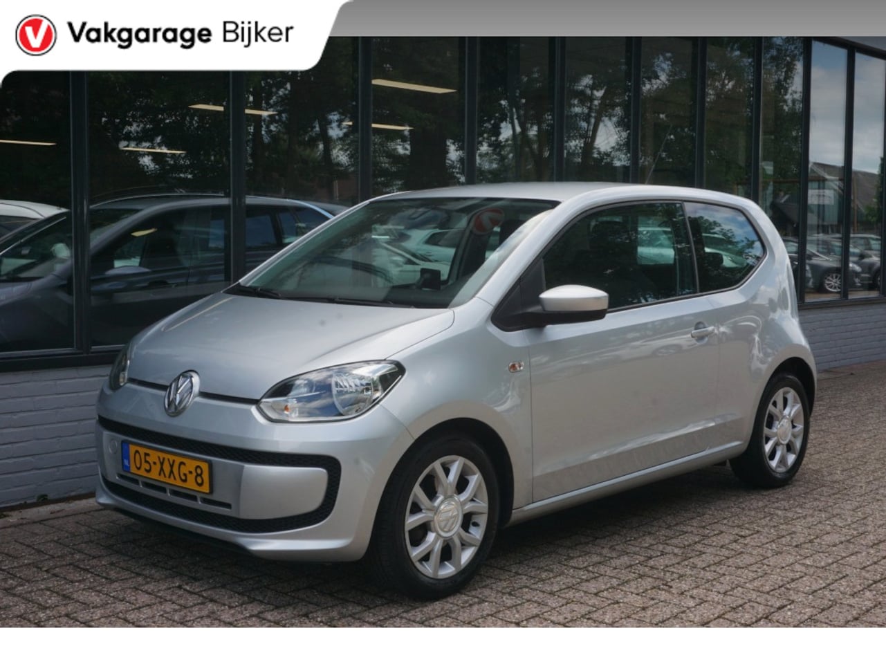 Volkswagen Up! - 1.0 take up! BlueMotion cruise control/PDC/Bluetooth - AutoWereld.nl