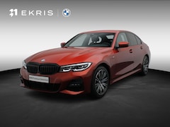 BMW 3-serie - Sedan 330e M Sportpakket | Achteruitrijcamera | Trekhaak | Verwarmde Voorstoelen | LED | P