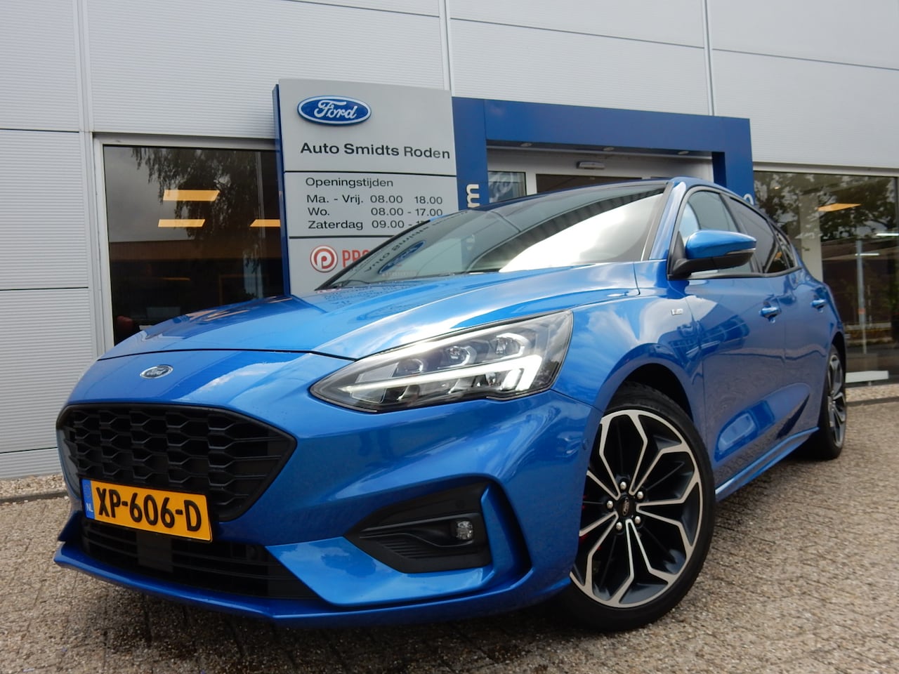Ford Focus - 1.5 182PK EcoBoost ST Line Business | RVS by EPS | Panorama | Winter Pack | B&O | 18-inch - AutoWereld.nl