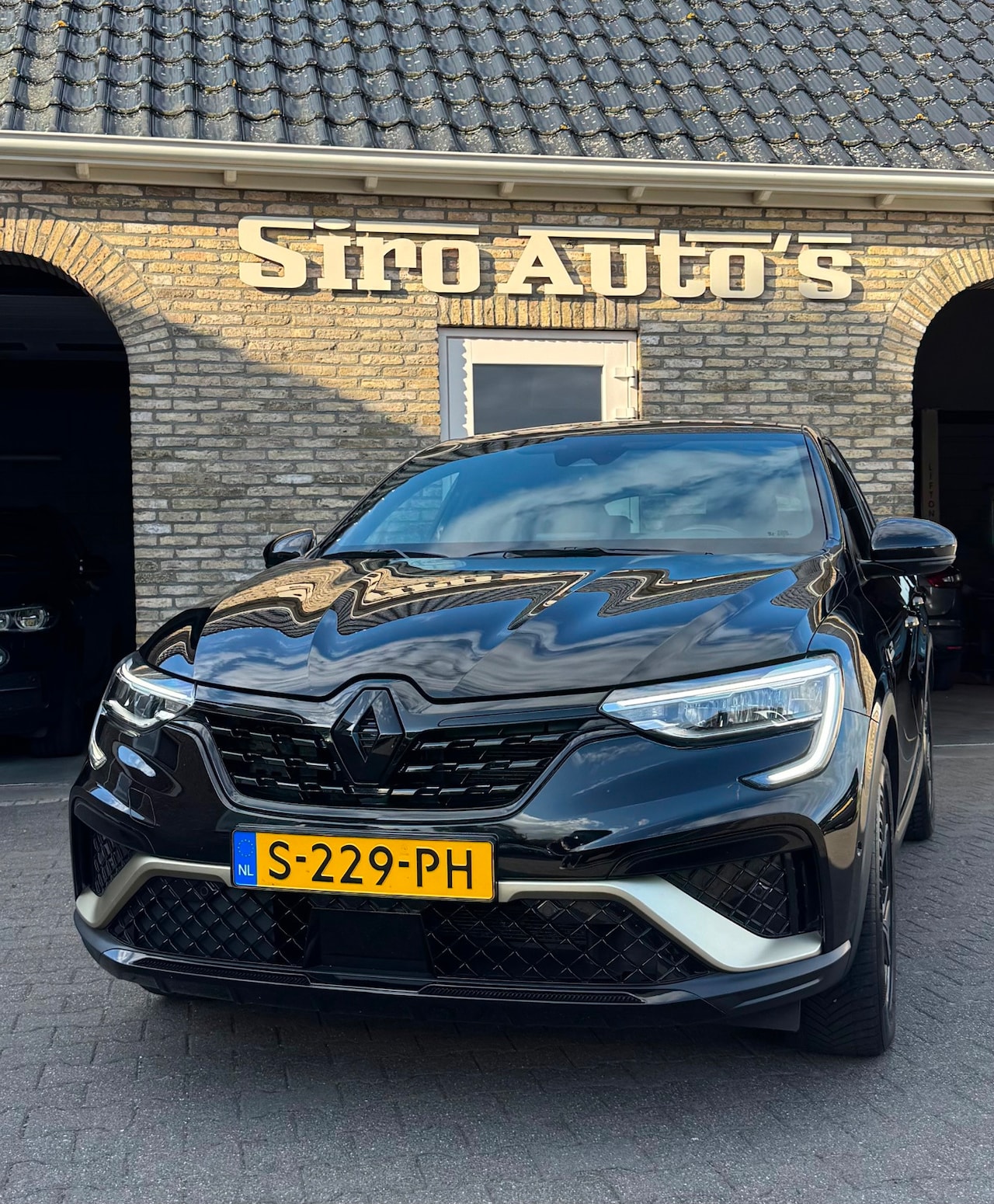 Renault Arkana - 1.6 E-Tech hybrid Bj 2023 Van eerste eigenaar - AutoWereld.nl