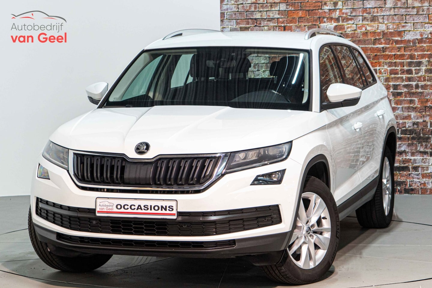 Skoda Kodiaq - 1.4 TSI Ambition Business | Trekhaak | Adaptive Cruise Control | Achteruitrijcamera - AutoWereld.nl