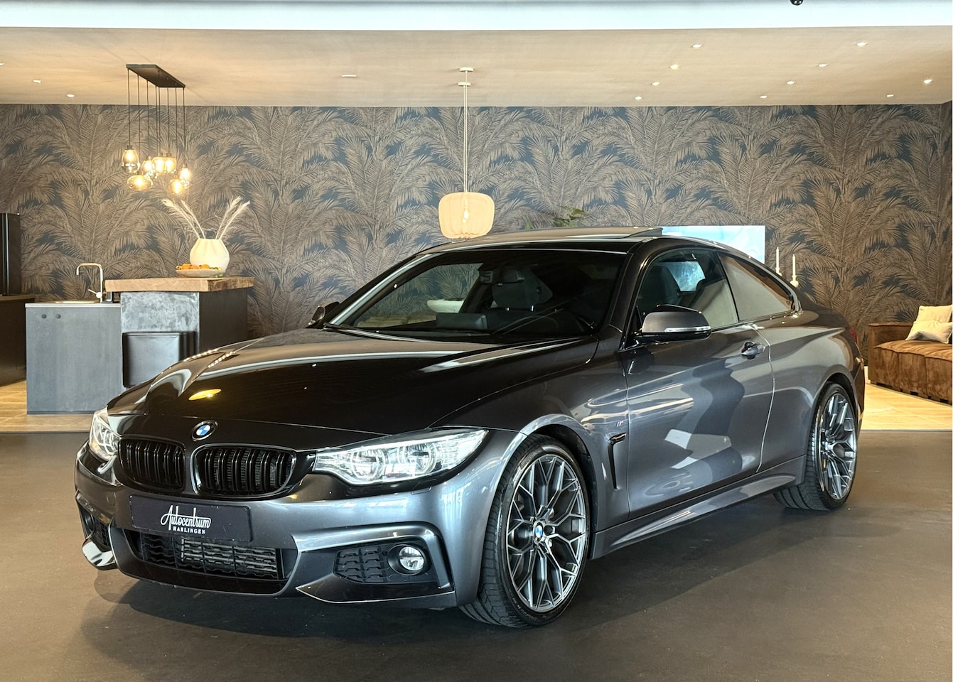 BMW 4-serie Coupé - 435i I M-Pakket I Carbon I 19" I Dak I Virtual - AutoWereld.nl